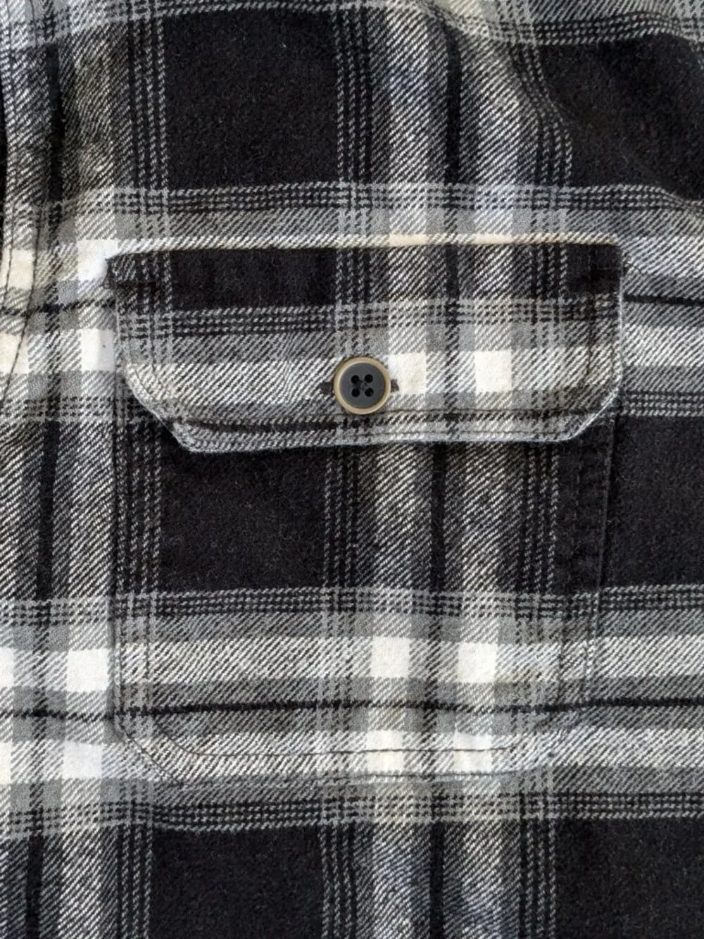 Jachs // Flannel Overshirt // Black &White // M